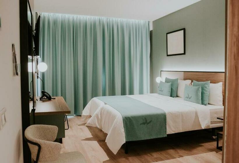 هتل Catalina Plaza Sostenible