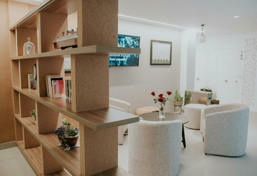 هتل Catalina Plaza Sostenible