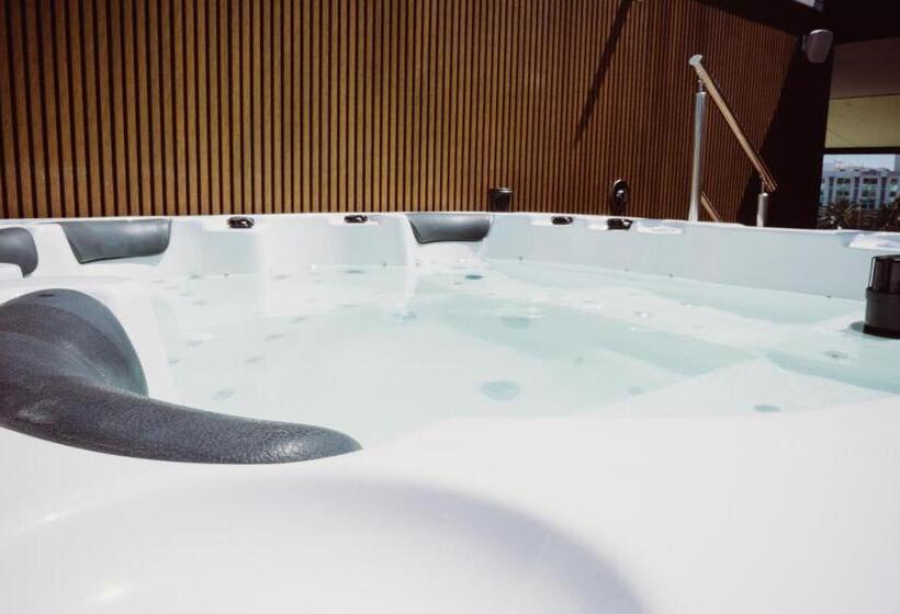 هتل Catalina Plaza Sostenible