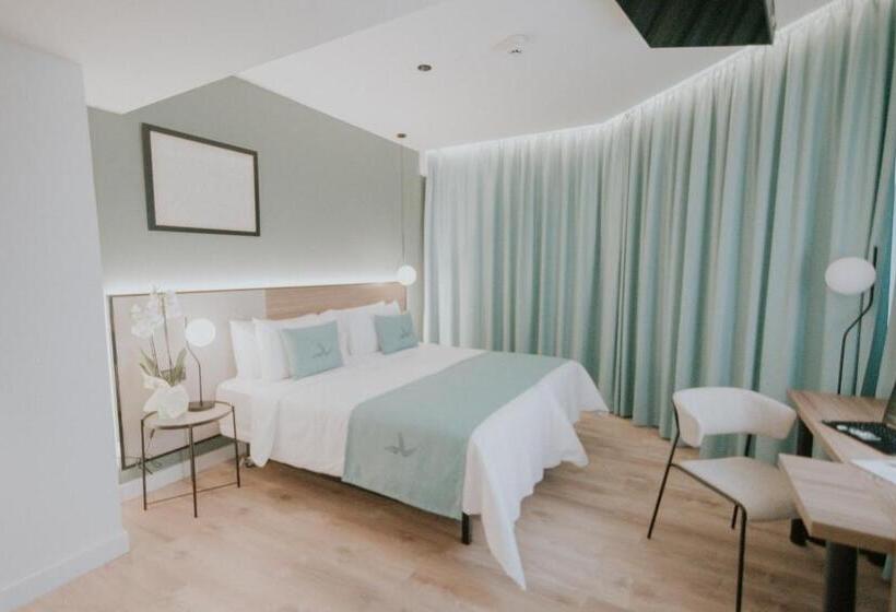 هتل Catalina Plaza Sostenible