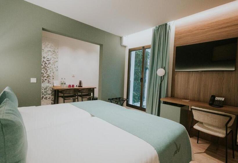 هتل Catalina Plaza Sostenible