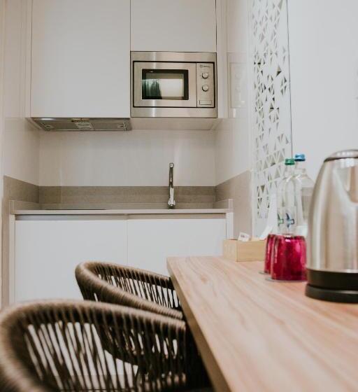 هتل Catalina Plaza Sostenible