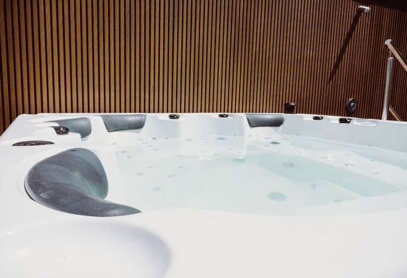 هتل Catalina Plaza Sostenible