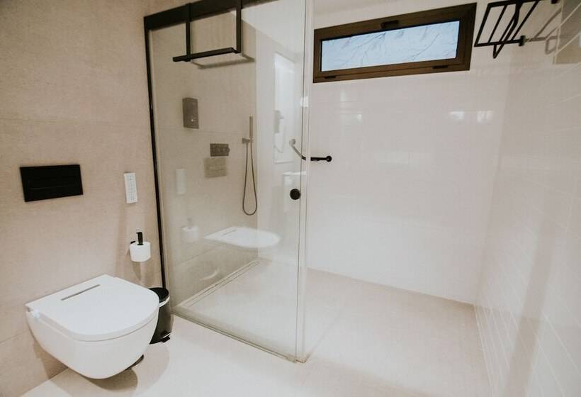 هتل Catalina Plaza Sostenible