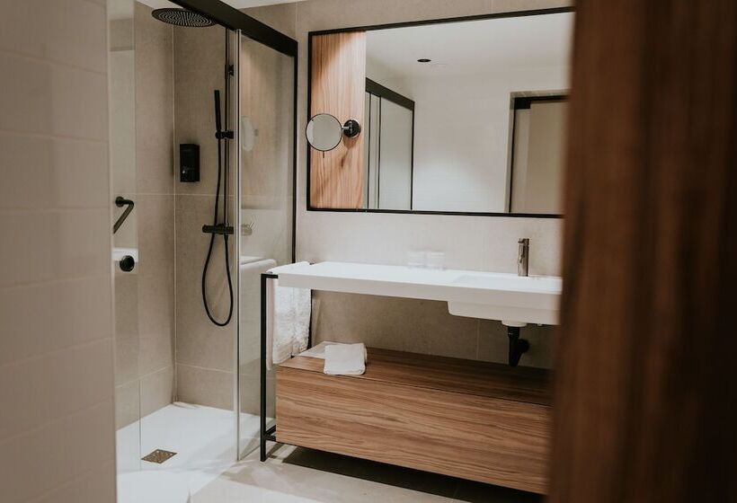 هتل Catalina Plaza Sostenible