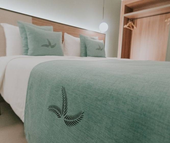 هتل Catalina Plaza Sostenible