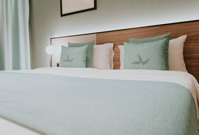 هتل Catalina Plaza Sostenible