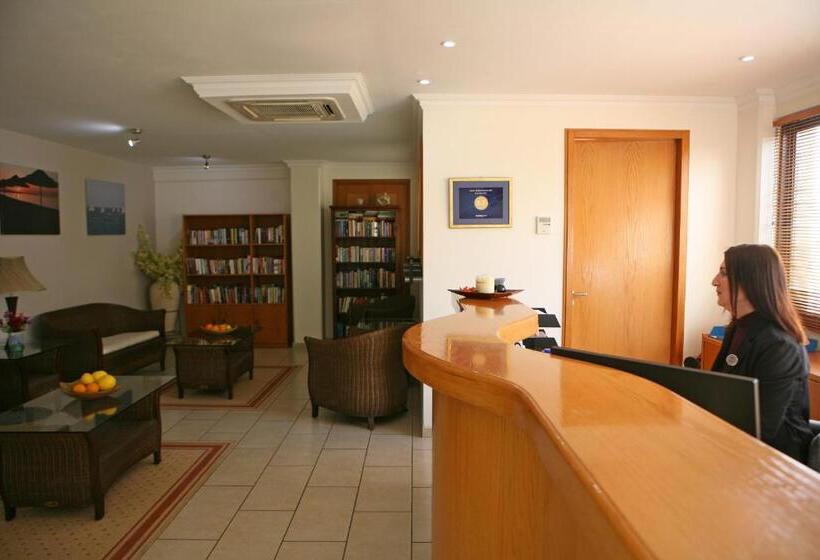 בית מלון כפרי Club Aphrodite