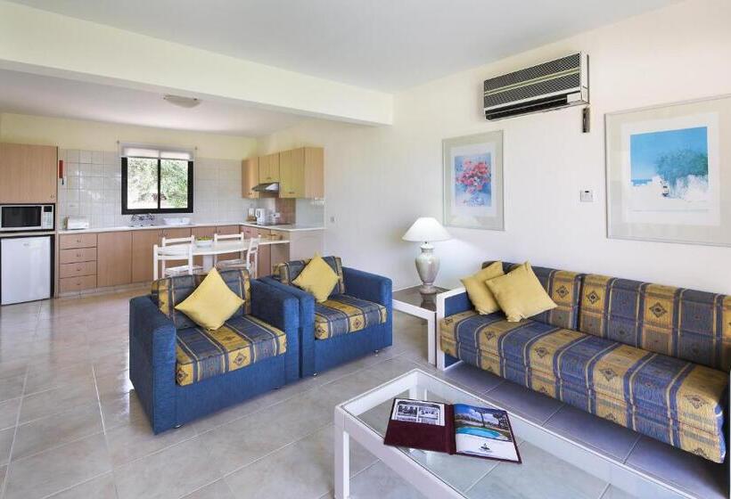 בית מלון כפרי Club Aphrodite