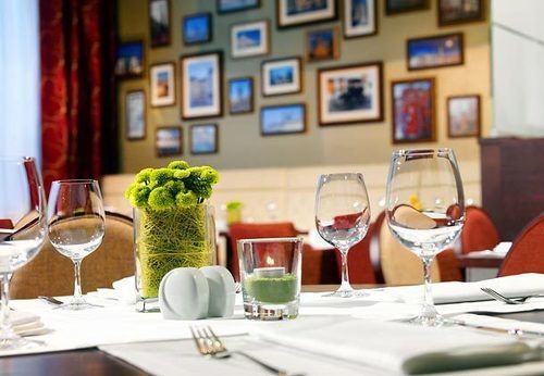 ホテル Courtyard By Marriott Kazan Kremlin