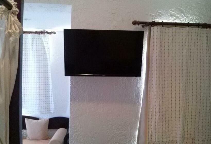 فندق Creta Aquamarine