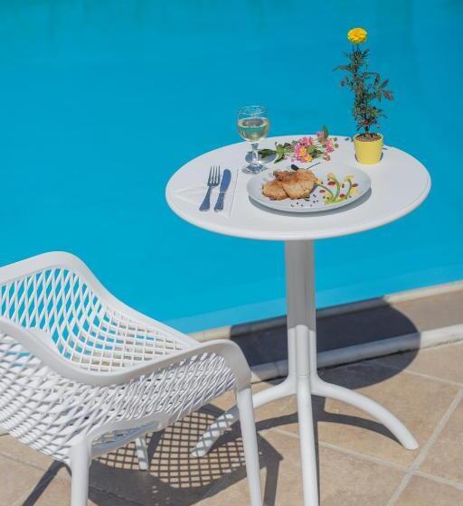 فندق Creta Aquamarine