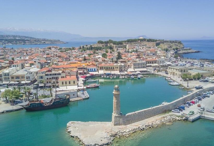 فندق Creta Aquamarine