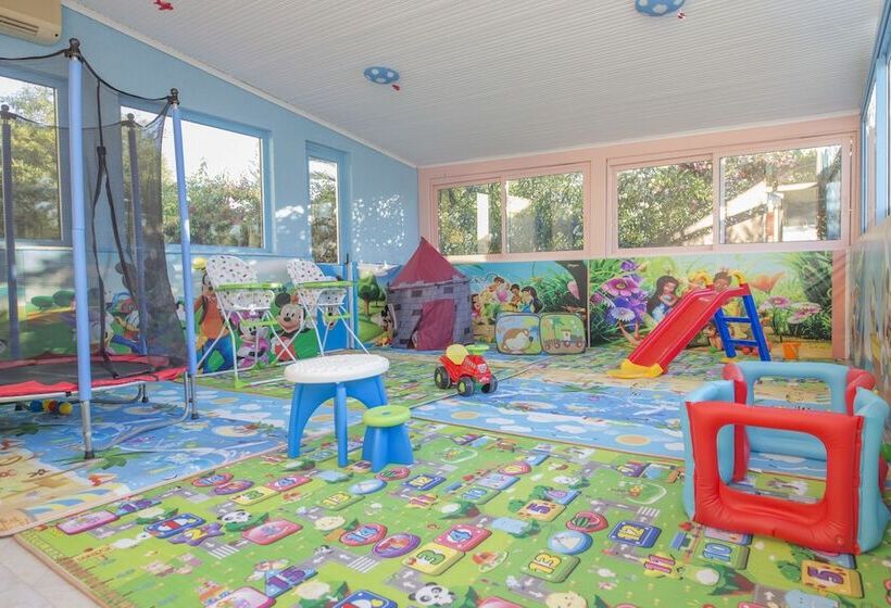 فندق Creta Aquamarine