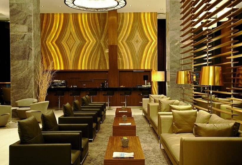 בית מלון כפרי Crowne Plaza Istanbul Harbiye, An Ihg