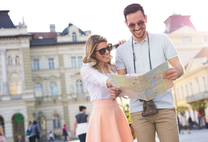 Отель Crowne Plaza New Delhi Rohini, An Ihg