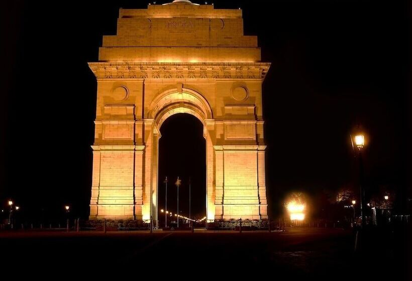 Отель Crowne Plaza New Delhi Rohini, An Ihg