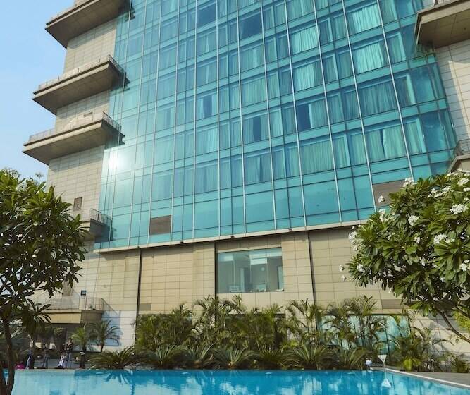 Отель Crowne Plaza New Delhi Rohini, An Ihg
