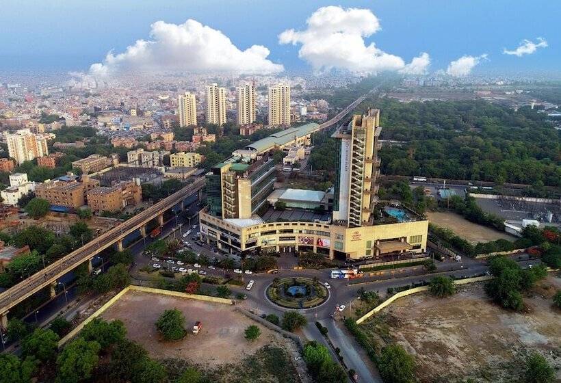 Отель Crowne Plaza New Delhi Rohini, An Ihg