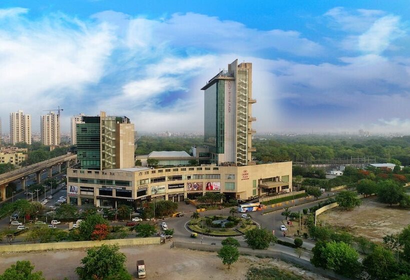 Отель Crowne Plaza New Delhi Rohini, An Ihg