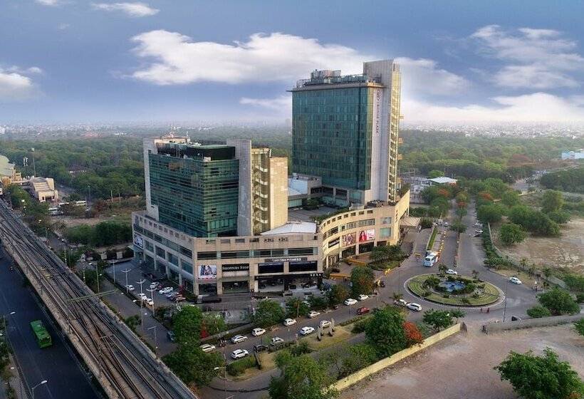 Отель Crowne Plaza New Delhi Rohini, An Ihg