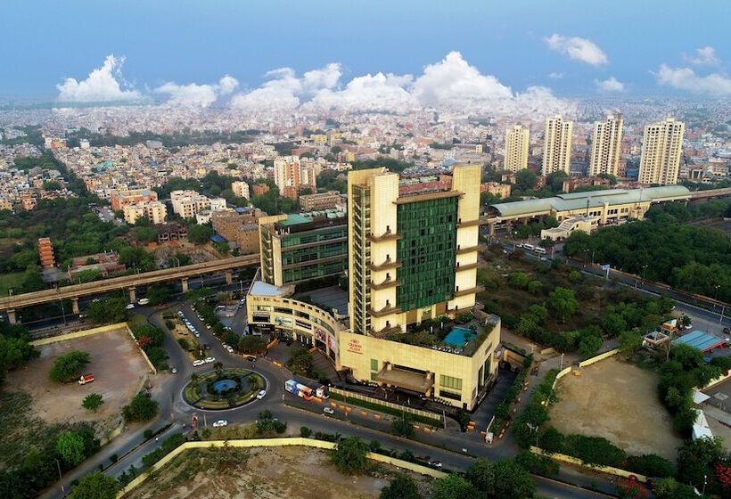 Отель Crowne Plaza New Delhi Rohini, An Ihg
