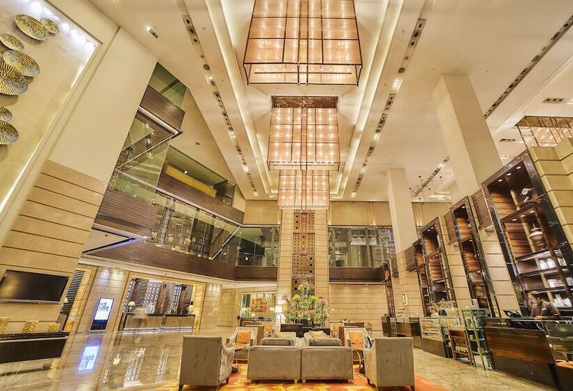 Отель Crowne Plaza New Delhi Rohini, An Ihg