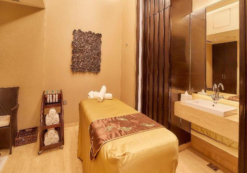 Отель Crowne Plaza New Delhi Rohini, An Ihg