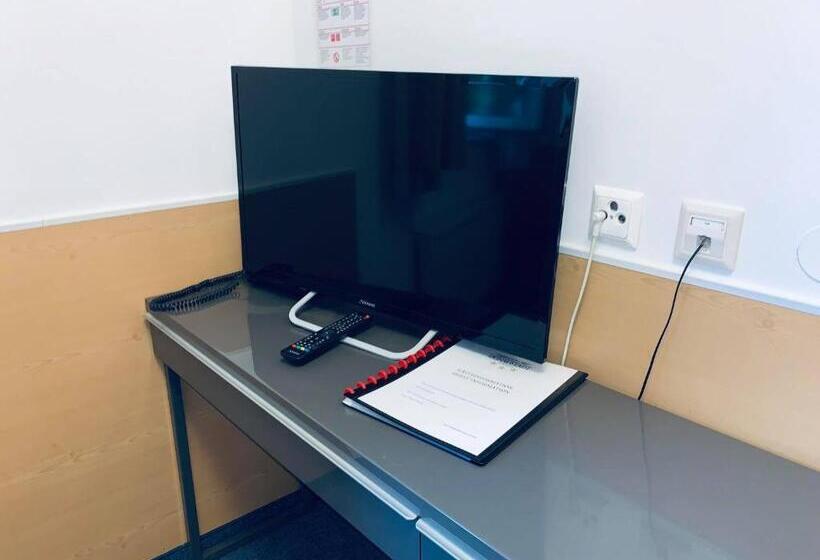 호텔 Donaustadt Kagran At Metro U1