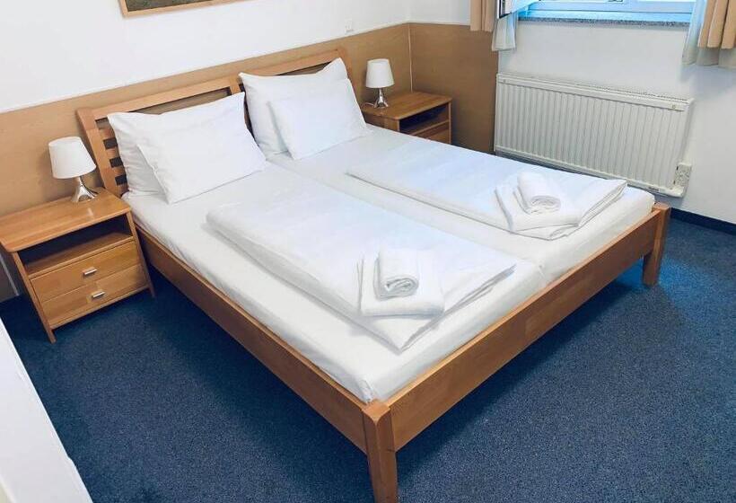 호텔 Donaustadt Kagran At Metro U1