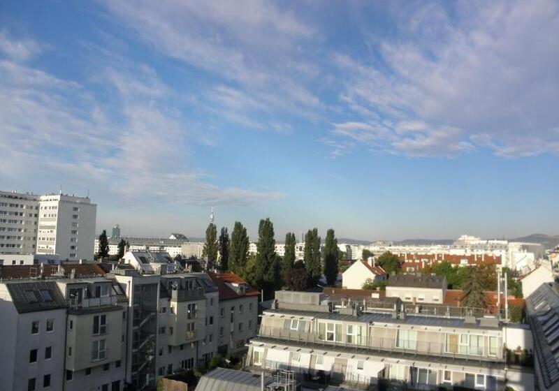 هتل Donaustadt Kagran   At Metro U1