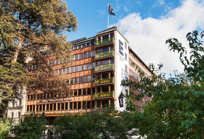 ホテル Elite Eden Park