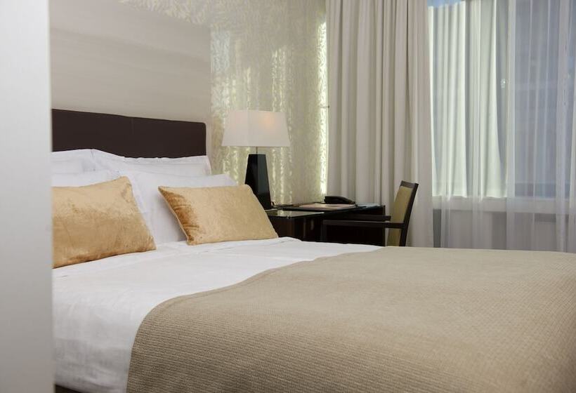 ホテル Elite Eden Park