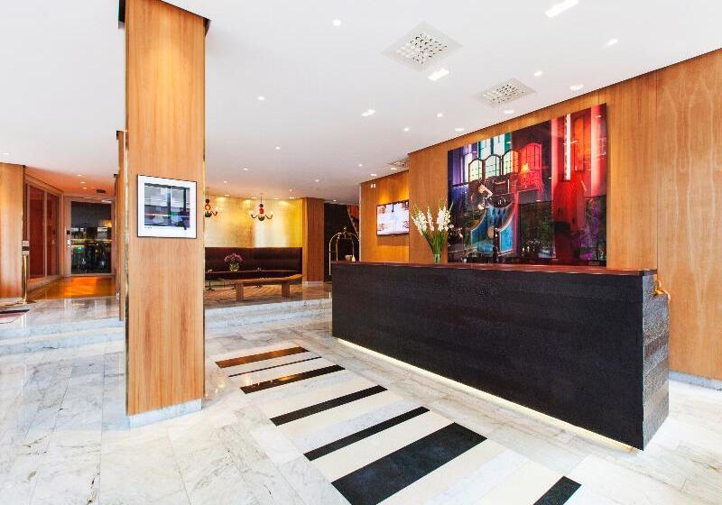 ホテル Elite Eden Park