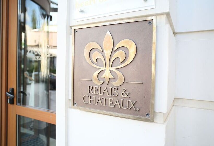 Epoque Hotel   Relais & Chateaux