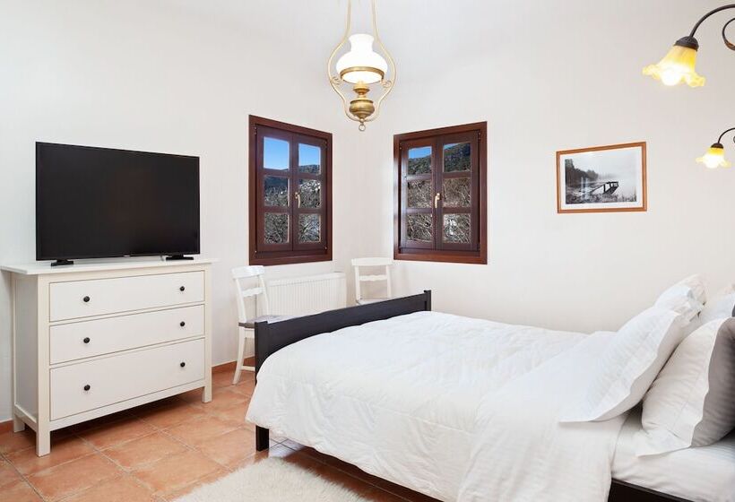 Erofili Hotel And Suites