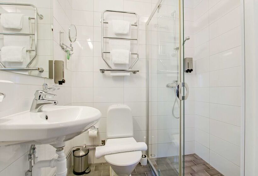 First Hotel Brommaplan