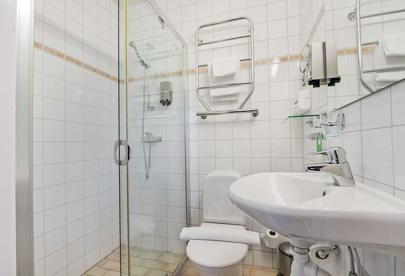 First Hotel Brommaplan