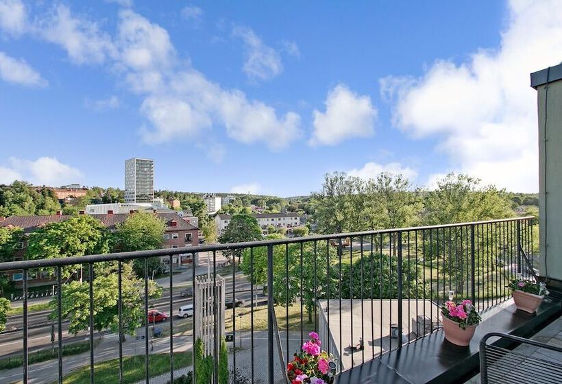 First Hotel Brommaplan