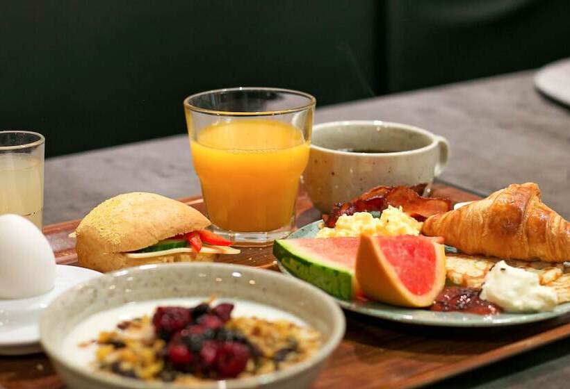 First Hotel Brommaplan