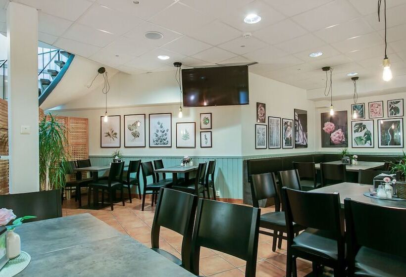 First Hotel Brommaplan