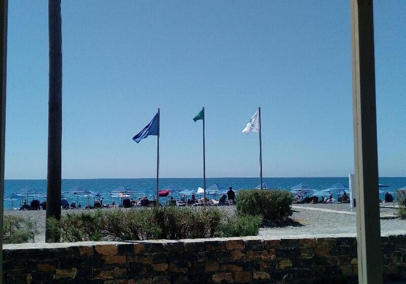 Giannoulis – Almyra Hotel & Village