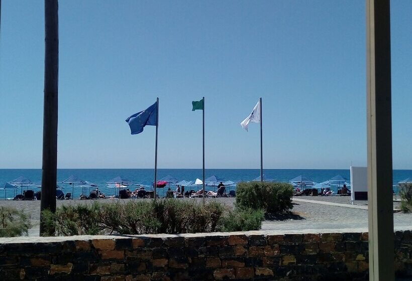 Giannoulis – Almyra Hotel & Village