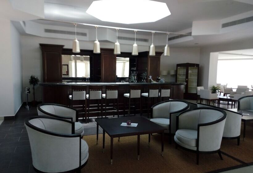 Giannoulis – Almyra Hotel & Village