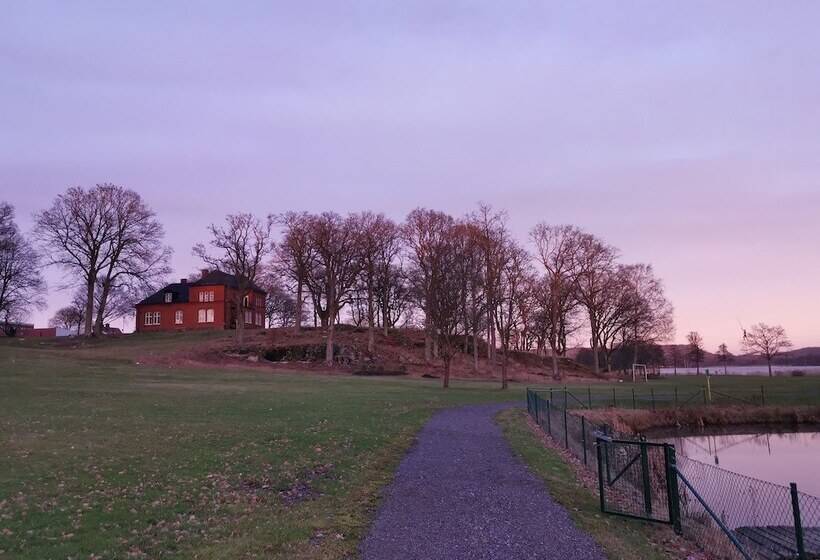 فندق Hehrne Kök & Konferens