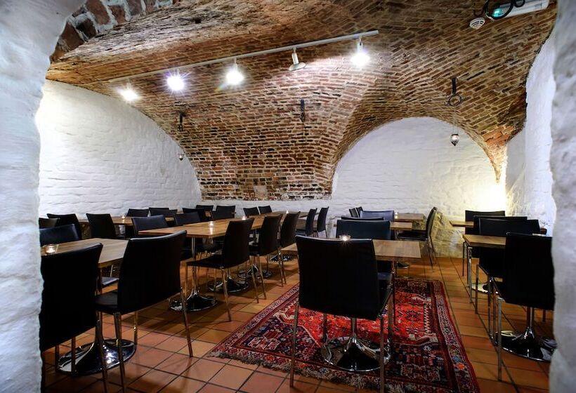 בית מלון כפרי Hellstens Malmgård