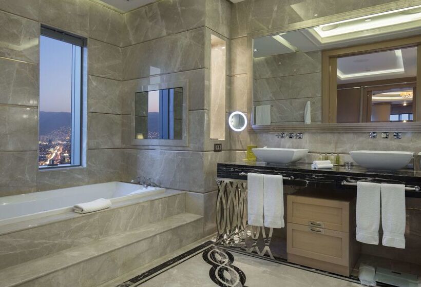 Отель Hilton Bursa Convention Center & Spa