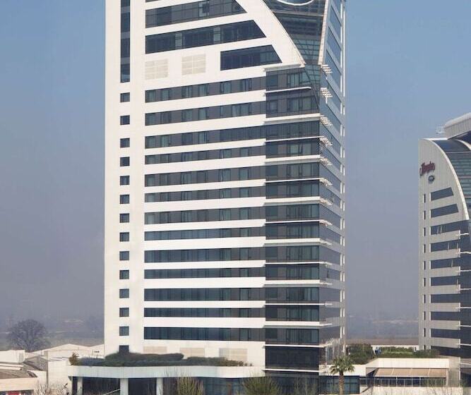 Отель Hilton Bursa Convention Center & Spa