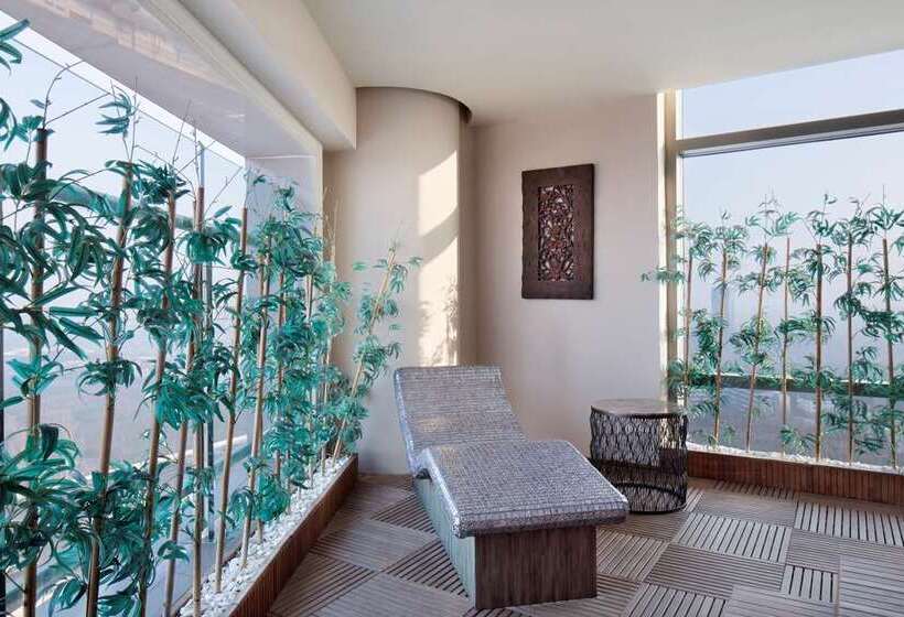 Отель Hilton Bursa Convention Center & Spa