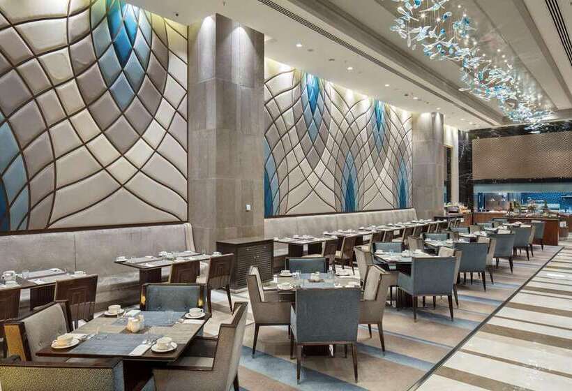 Отель Hilton Bursa Convention Center & Spa